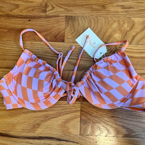 Swim suit - Picture 5 of 6